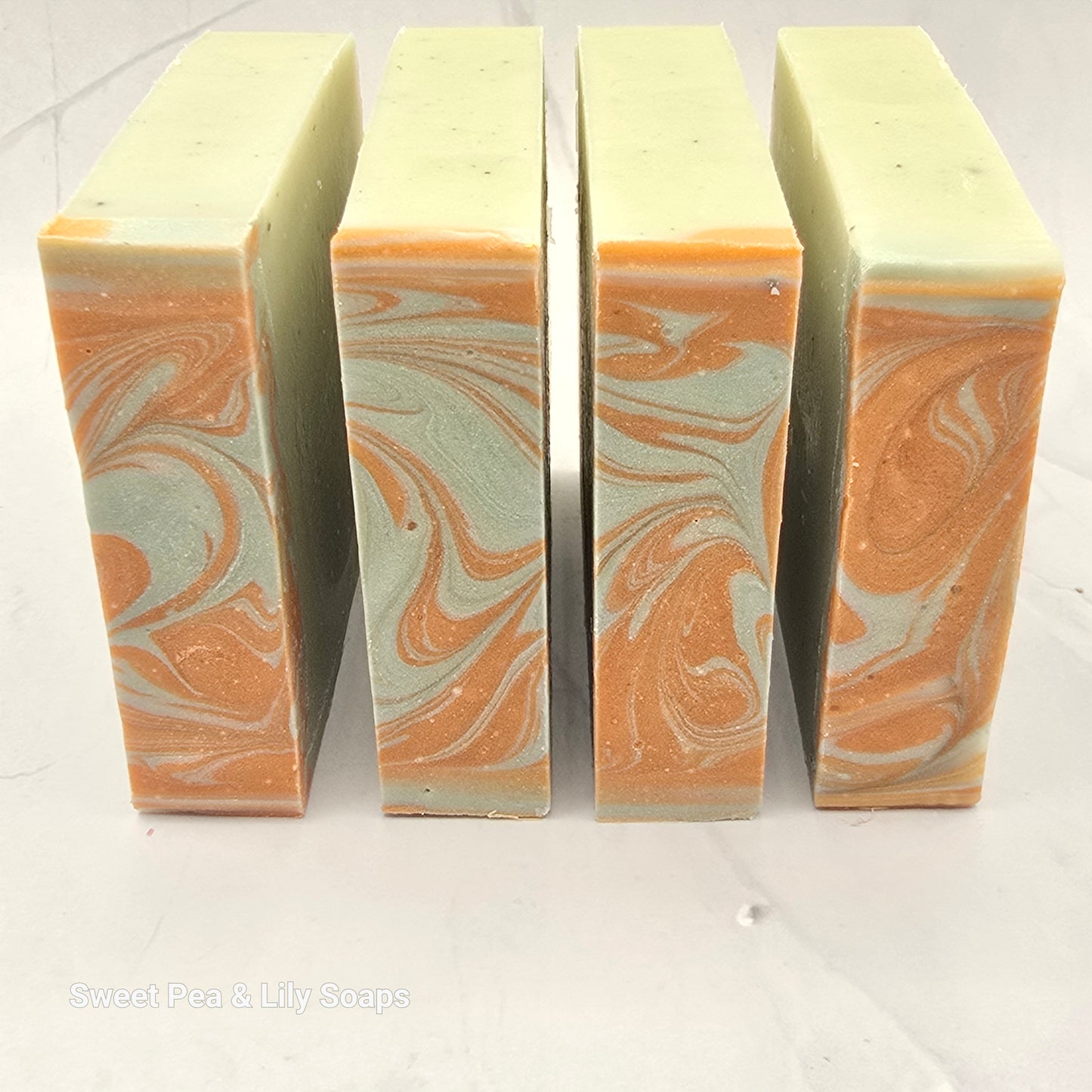 Sandalwood & Vetiver